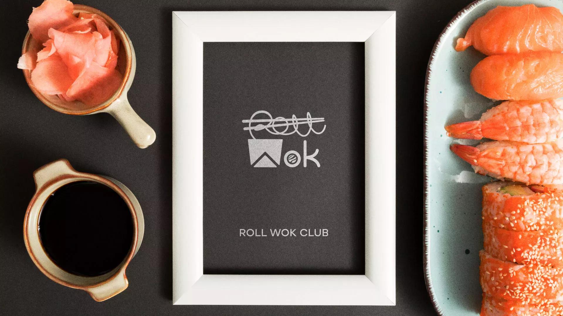 Разработка логотипа суши-бара «Roll Wok Club» в Отрадном