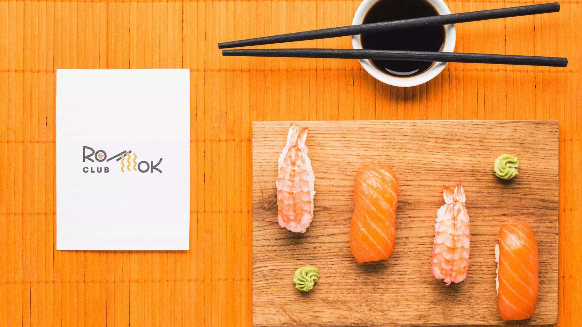 Создание логотипа суши-бара «Roll Wok Club» в Отрадном